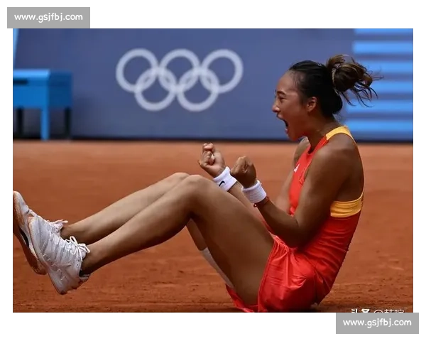 郑钦文发球破局！中国金花草地突围，袁悦张帅虽败犹荣